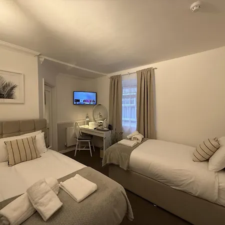 Central Hotel-2